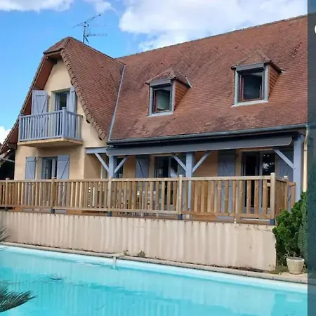 Dom wakacyjny Maison Familiale Avec Piscine Nay (Pyrenees-Atlantiques)